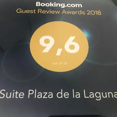 Plaza De La Laguna By Dulce איאמונטה